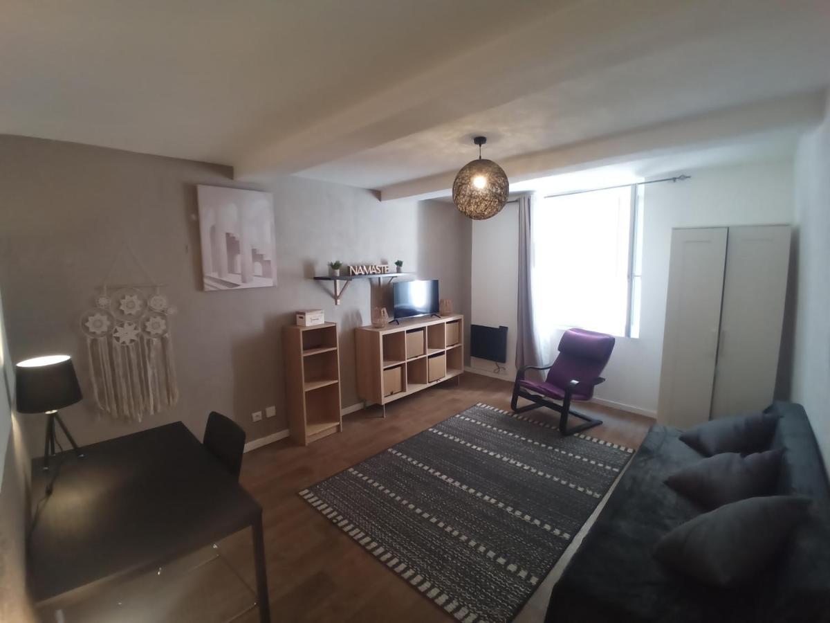 Domitia Centre Apartment *